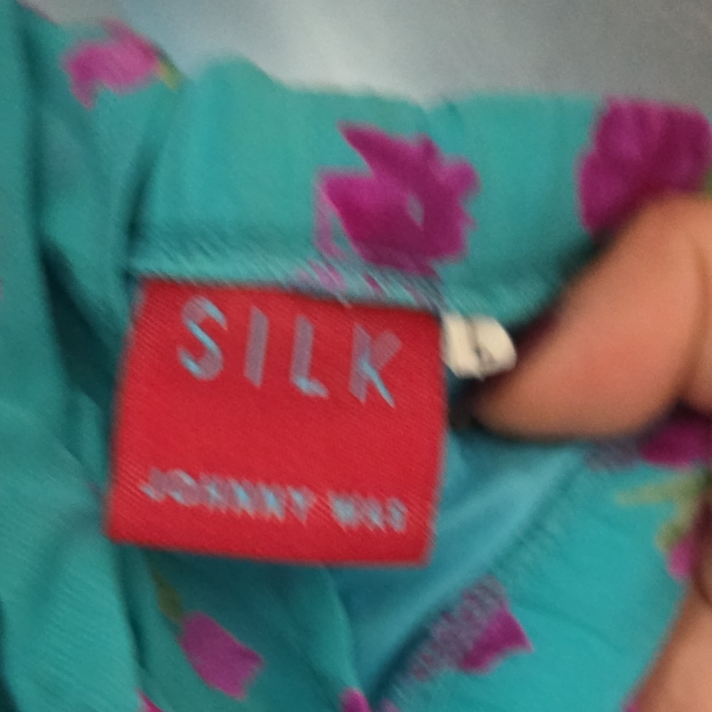 Johnny Was, Floral Blue and Pink Two-Piece Outfit.  Silk Set. - Picture 2 of 6